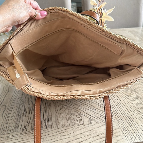 SUMMER IS HERE!🏖️ Straw Tote/shoulder Bag💞 - Picture 6 of 8